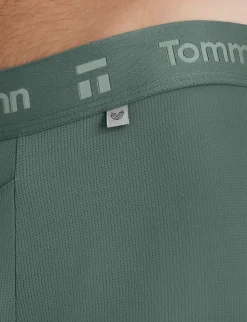 Air Trunk 4