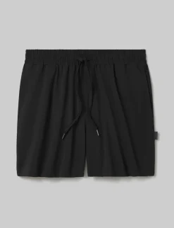 Luxe Traveler Woven Short