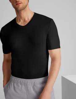 Second Skin High V-Neck Stay-Tucked Undershirt