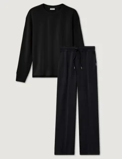 Women's Luxe Traveler Knit Long Sleeve Crew & Pant Set