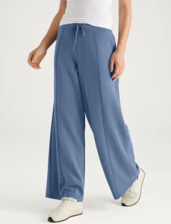Women's Luxe Traveler Knit Long Sleeve Crew & Pant Set