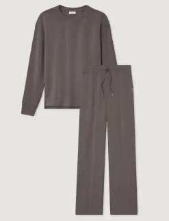 Women's Luxe Traveler Knit Long Sleeve Crew & Pant Set
