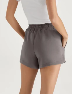 Women's Luxe Traveler Knit Mid-Rise Short