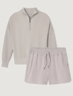Women's Luxe Traveler Knit Mid-Rise Short