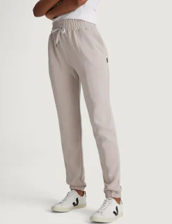 Women’s Luxe Traveler Knit Quarter-Zip