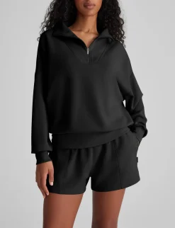 Women's Luxe Traveler Knit Short