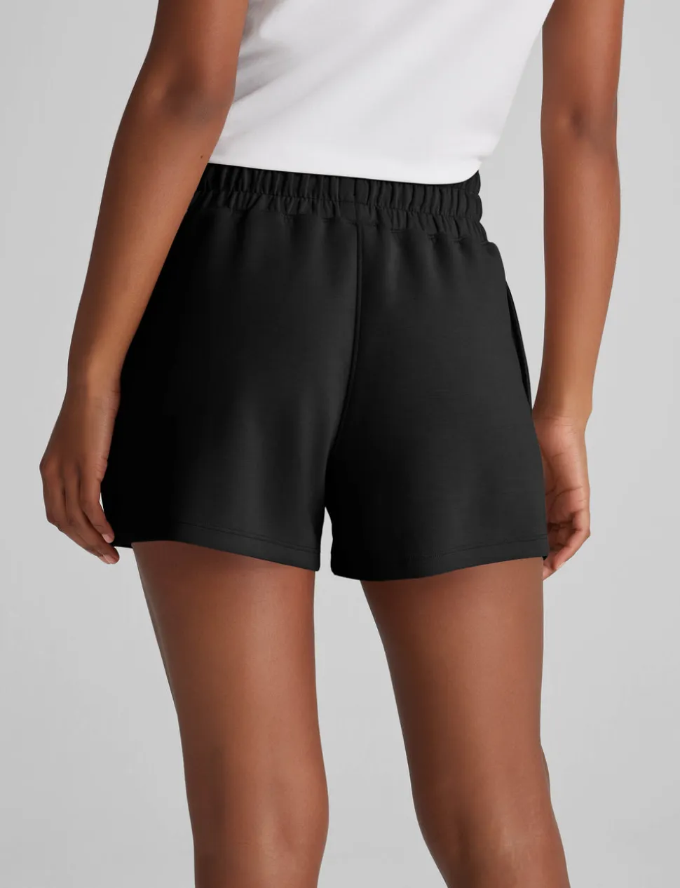 Women's Luxe Traveler Knit Short