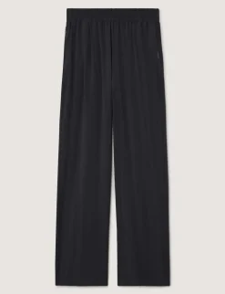 Women's Luxe Traveler Woven Pant