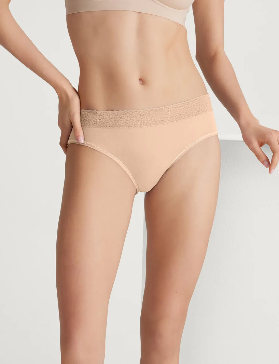 Women's Second Skin Brief, Lace Waist