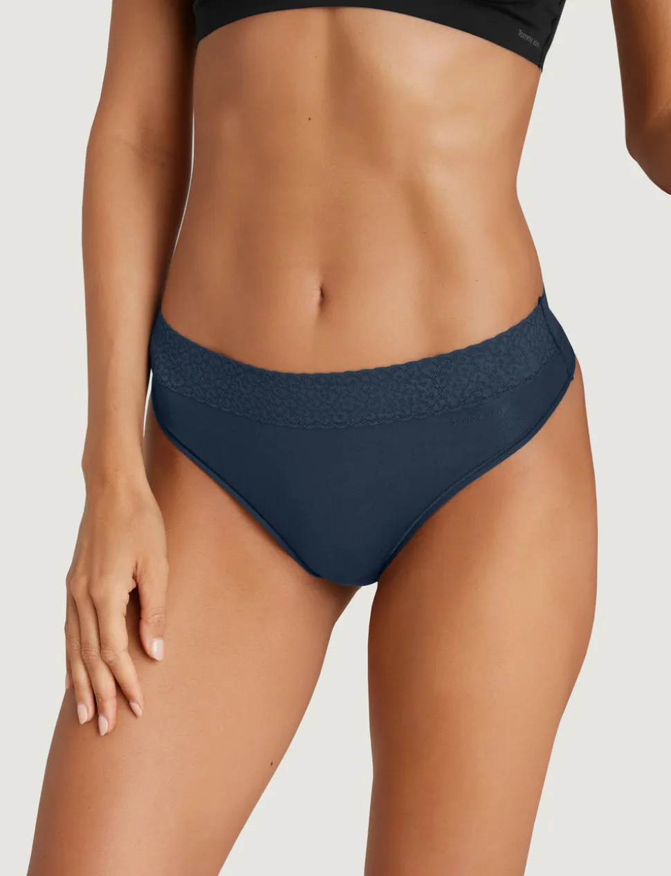 Women's Second Skin Thong, Lace Waist